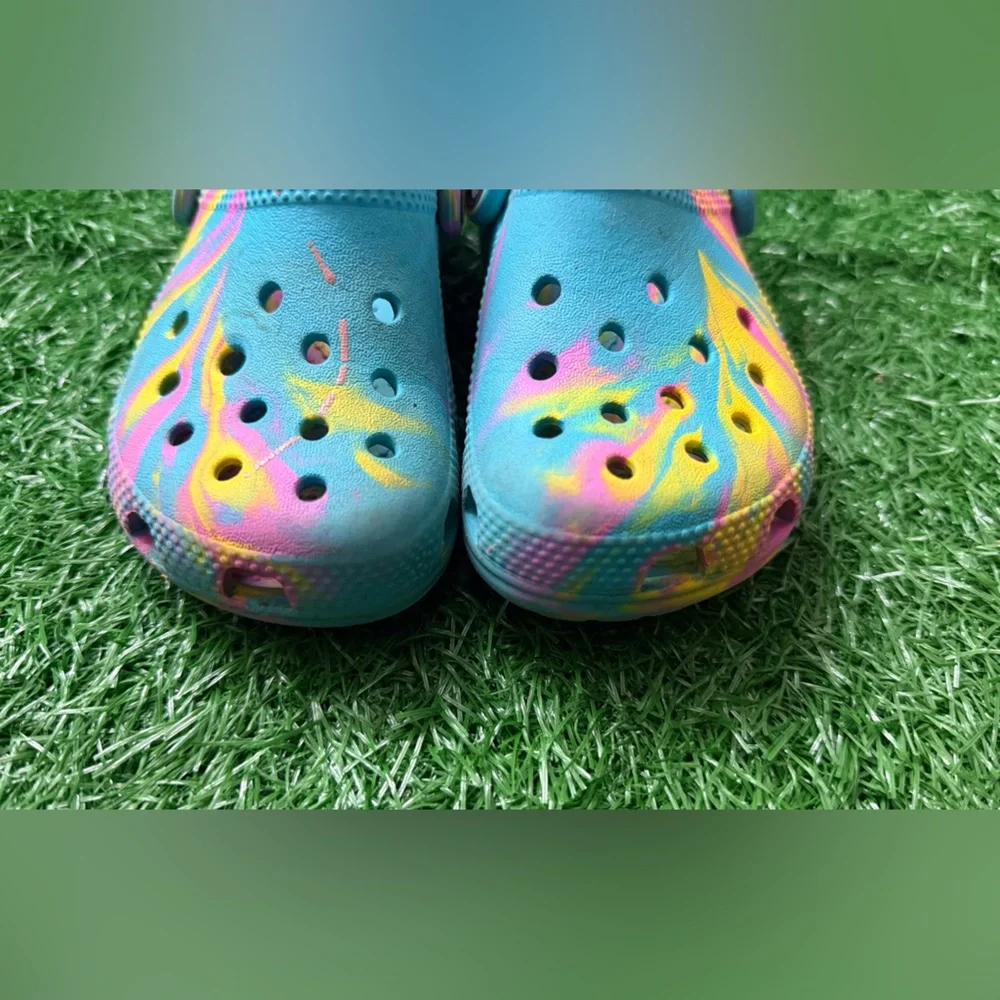 CROCS good preowned
